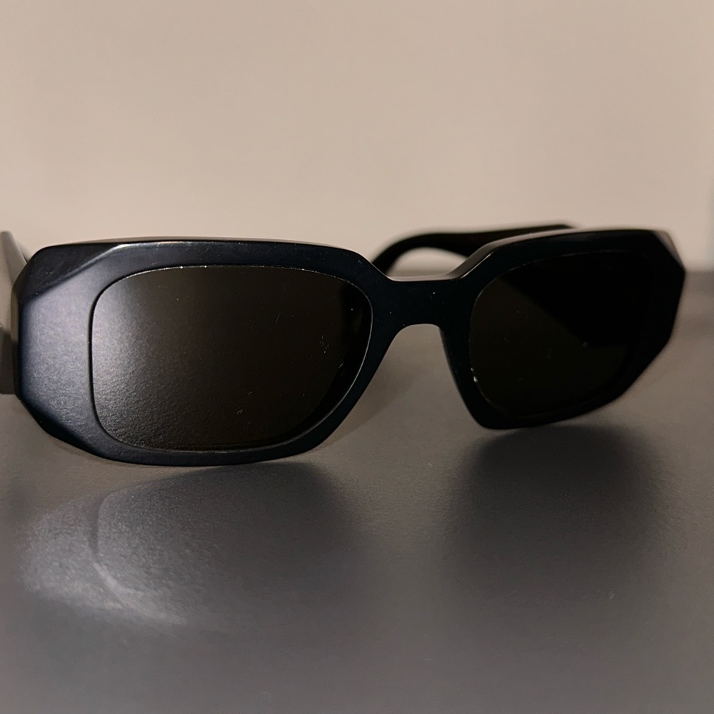 Prada Women's Sunglasses AUTHENTIC (DELETING SOON) - Picture 4 of 8
